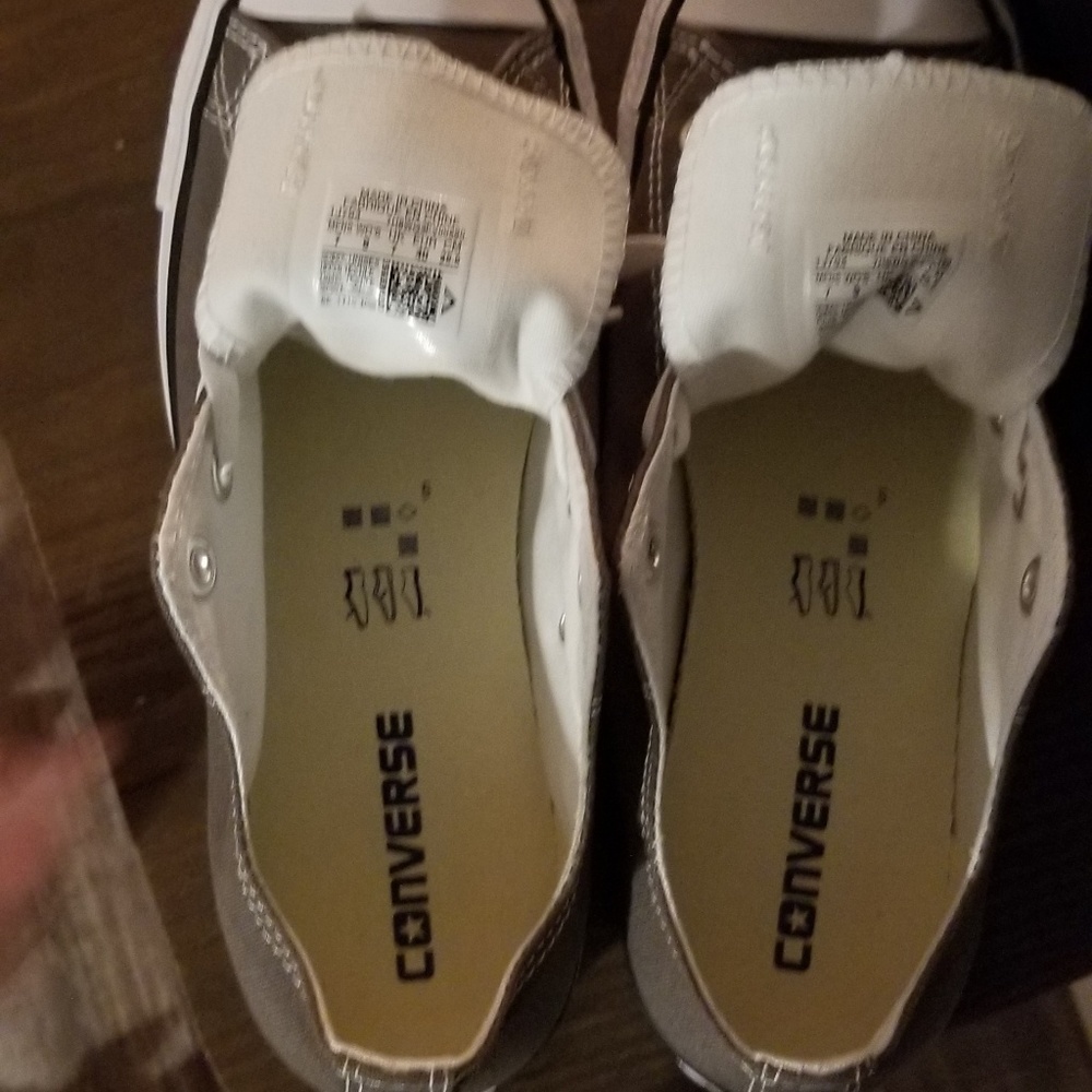 Converse - Picture 4 of 4